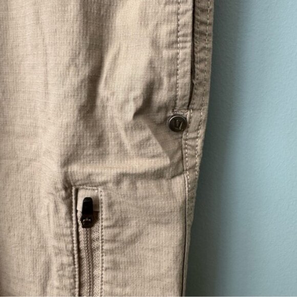 Vuori Ripstop Pant with Zip Pockets and Drawstring. Beige. Men’s XL - Picture 5 of 14